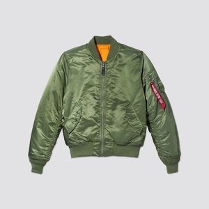 Alpha Industries MA-1 Slim Large - AWESOME.